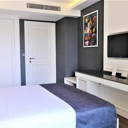 Mai Inci Antalya